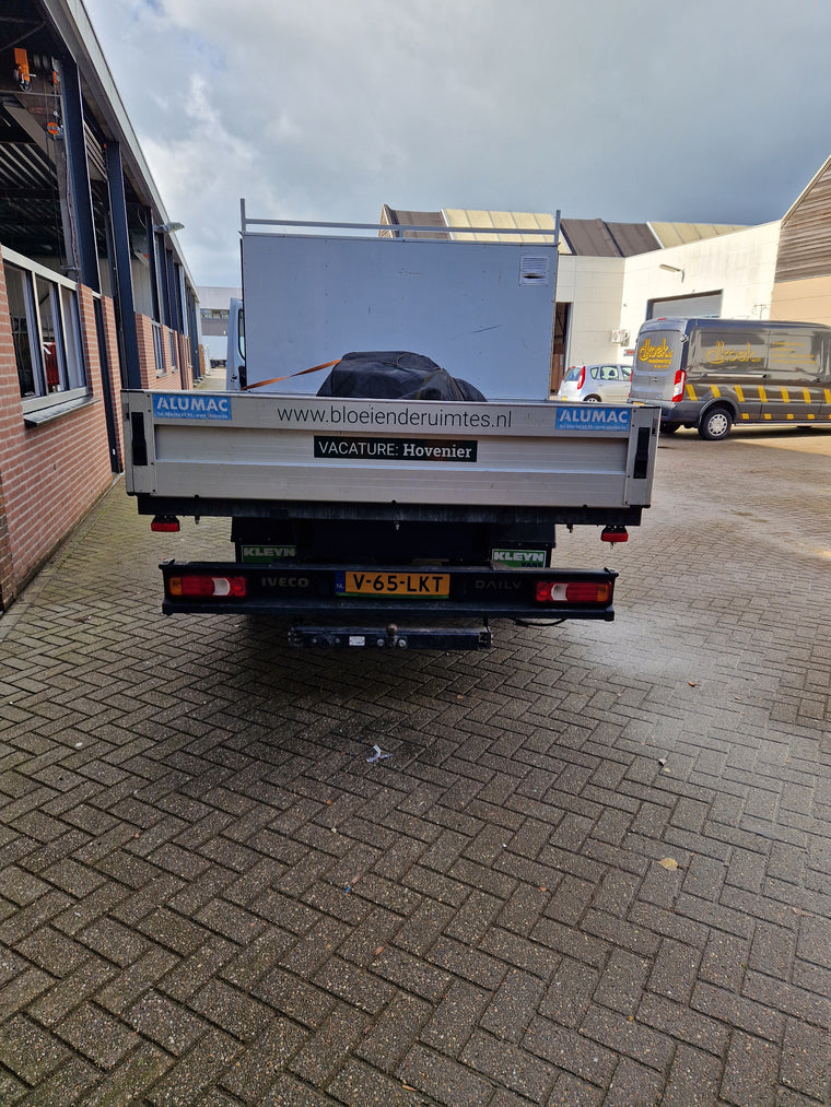Bloeiende Ruimtes — voertuigbelettering — Voertuigbelettering & wrapping