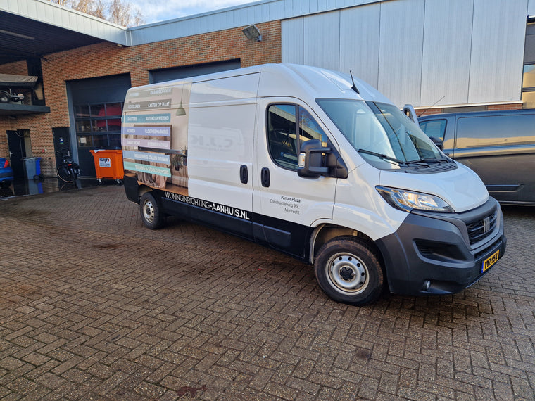 Parket Plaza — bedrijfsbus gewrapt — Voertuigbelettering & wrapping