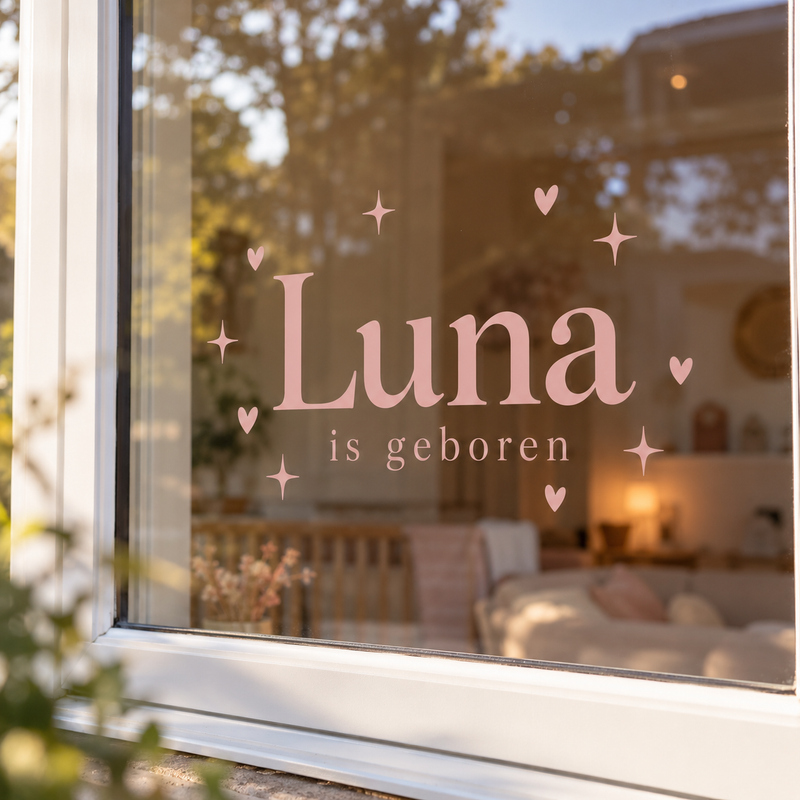 Luna is geboren – raamsticker met hartjes en sterren